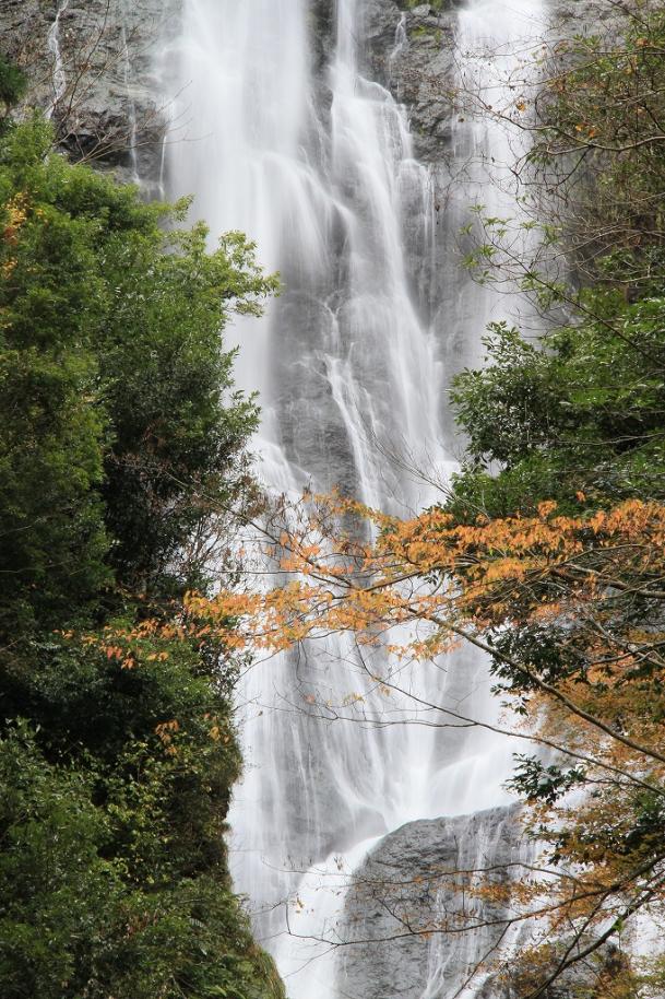 神庭の滝の紅葉